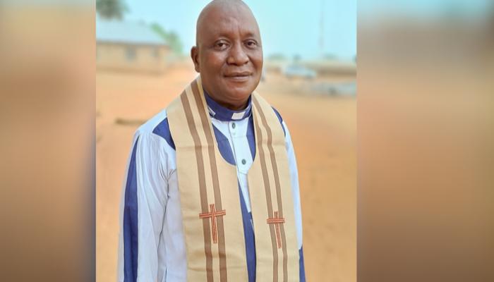 بعد مرور شهر على اختطافه.. مسلحين يقتلون قس في نيجيريا