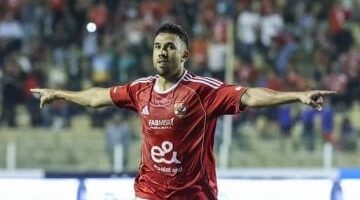 تريزيجيه يفتتح التسجيل للأهلي أمام شبيبة القبائل في الدقيقة 36