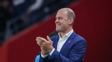 تورب يعود لقيادة استعدادات الأهلي لمواجهة إنبي في كأس عاصمة