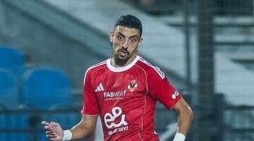 تورب يكشف عن أول تبديل للأهلي بإشراك طاهر طاهر في