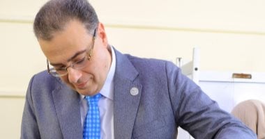 رئيس الجهاز المركزي للتنظيم والإدارة يشارك في انتخابات مجلس النواب ويؤكد أهمية التصويت