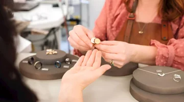 زيادة أسعار الذهب في مصر خلال منتصف تعاملات يوم الجمعة.webp