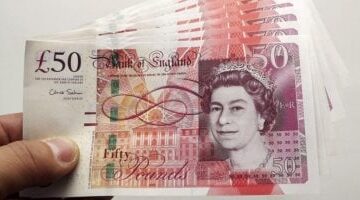 سعر الجنيه الاسترليني يسجل ارتفاعًا ملحوظًا في البنوك مع بداية