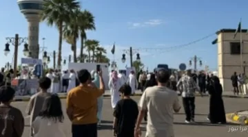 سفينة كروز سعودية تصل ميناء ينبع وتستعرض الفلكلور والتراث المحلي