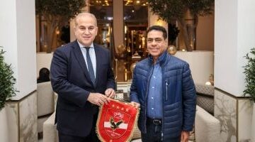 طارق قنديل يعلن إهداء درع وعلم الأهلى لسفير مصر بالمغرب