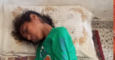 طفلة تصارع مرضًا نادرًا تفقد الوعي 20 يومًا وتنتظر علاجًا عاجلاً خارج غزة
