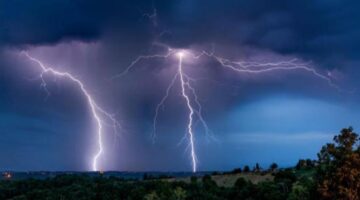 عدد الوفيات بسبب العواصف في جنوب شرق آسيا يتخطى الـ600