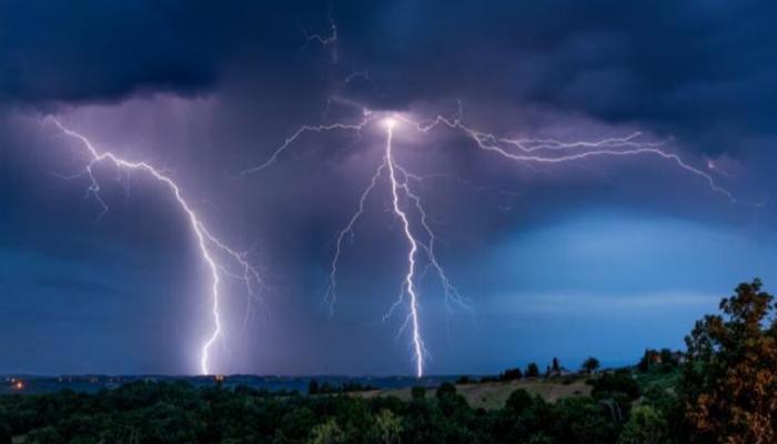 عدد الوفيات بسبب العواصف في جنوب شرق آسيا يتخطى الـ600