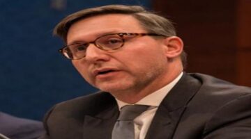 مسؤول سابق في الـFBI قرار ترامب يضر بتمويل الإرهاب بشكل