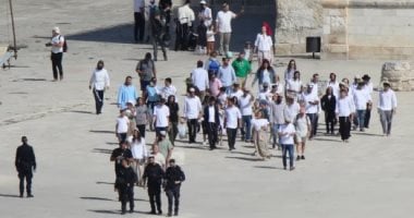 مستوطنون يهاجمون بلدة سنجل بإطلاق الرصاص على أطرافها