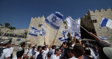 مستوطنون يهاجمون محلاً تجارياً في شرق رام الله