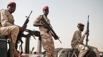 مليشيا الدعم السريع تقتل صحفياً وشقيقه في منزلهما بمدينة الفاشر