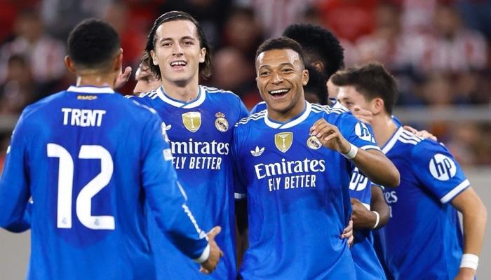 مواعيد مباريات الأحد 30 نوفمبر 2025 والقنوات اللي هتذيعها