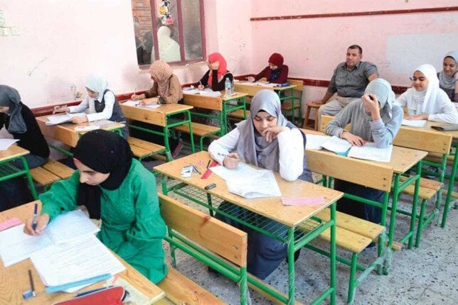 موعد امتحانات نصف السنة 2026 في المدارس والجامعات وإجازة نهاية الترم رسميًا