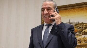 نائب رئيس دولة فلسطين يناقش مع بلير آليات تحقيق تقرير