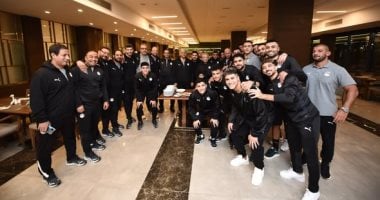 نجوم منتخب مصر يحتفلون بعيد ميلاد حلمى طولان وسط استعدادات كأس العرب