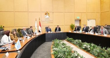وزير الإسكان يكشف استعدادات بورسعيد لموسم الأمطار ويستعرض خطط التعامل مع الطقس السيئ