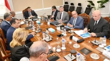 وزير الإسكان يكشف عن مستجدات مشروعات المرحلة الأولى لمبادرة حياة