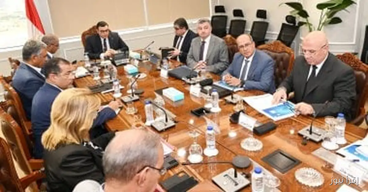 وزير الإسكان يكشف عن مستجدات مشروعات المرحلة الأولى لمبادرة حياة كريمة