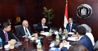 وزير الاستثمار يلتقي وفد شركة بروميتيون للإطارات لبحث مشروعاتها الاستثمارية في مصر