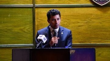 وزير الرياضة يعلن متابعة الاستعدادات لأولمبياد 2028 مع اللجنة الأوليمبية