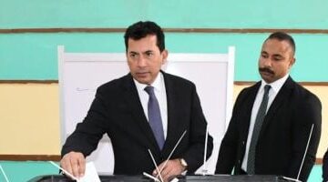 وزير الشباب والرياضة يشارك في انتخابات مجلس النواب بالشروق