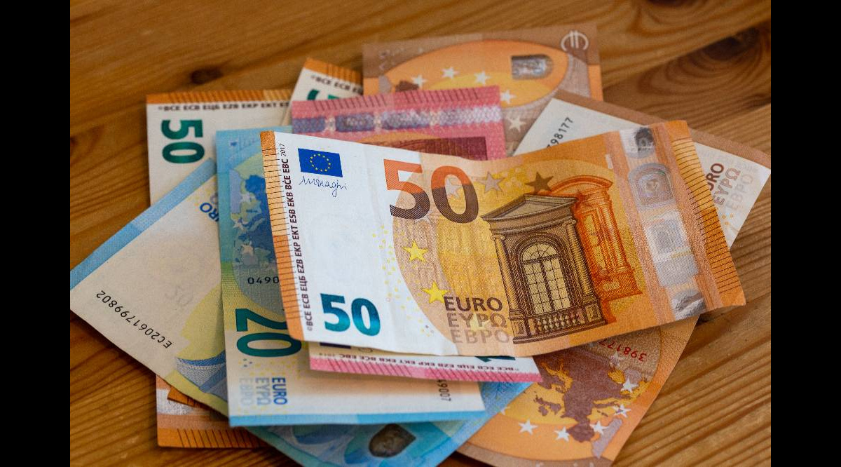 ارتفاع سعر اليورو اليوم السبت 20 ديسمبر 2025 في البنوك والسوق الغير رسمية