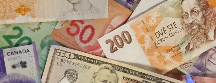 أسعار العملات المحلية والأجنبية النهاردة الاثنين 1 ديسمبر 2025