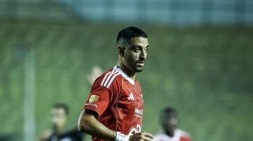 1764671028 طاهر محمد طاهر يتنافس مع جراديشار على قيادة هجوم الأهلي