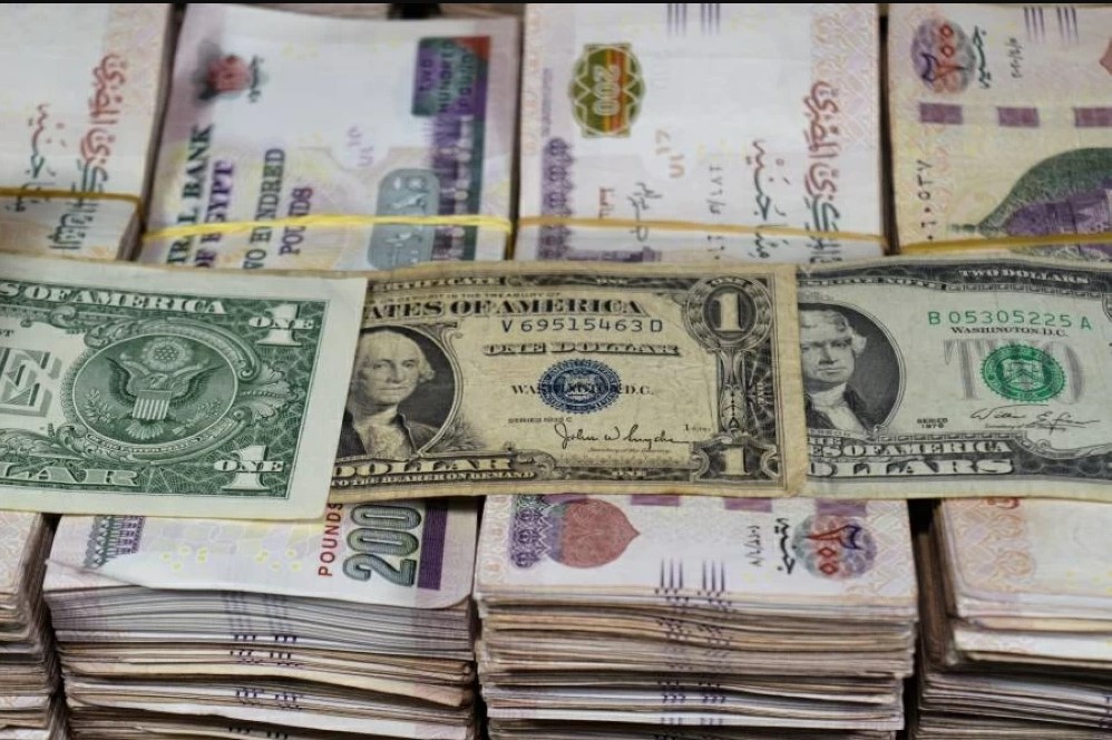 1000 من الاخضر بكام؟ سعر الدولار في السوق السوداء اليوم الاثنين 8 ديسمبر 2025