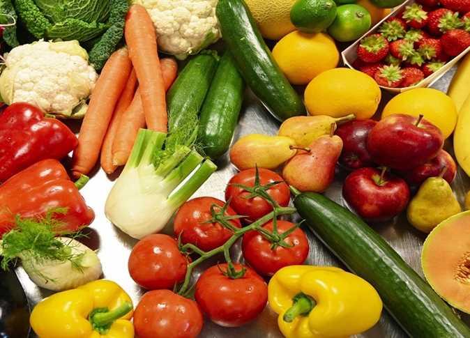 جدول اسعار الخضروات والفاكهة اليوم الاحد 14 ديسمبر 2025 في سوق العبور للجملة