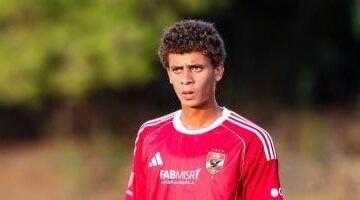حمزة عبد الكريم نجم الأهلي يتألق قبل اهتمام برشلونة