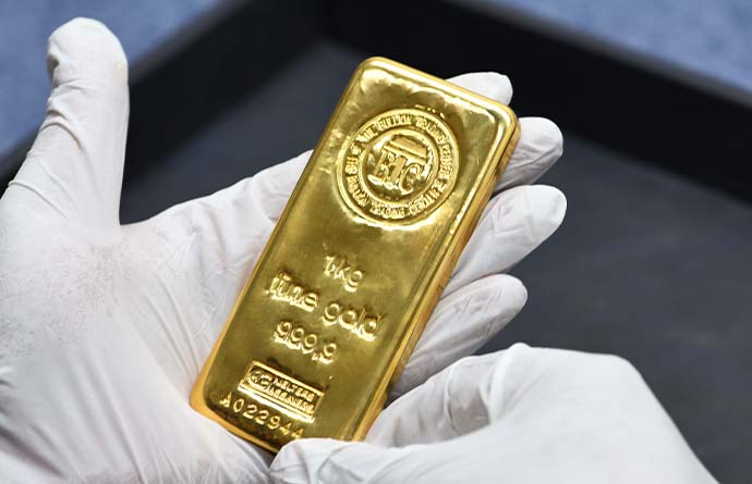 سعر سبيكة ذهب 10 جرام btc اليوم السبت 13 ديسمبر 2025 .. تراجع طفيف مع بداية التعاملات