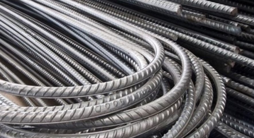 سعر طن الحديد اليوم حديد عز الأربعاء 17 ديسمبر 2025 واستقرار الأسعار في السوق المحلية