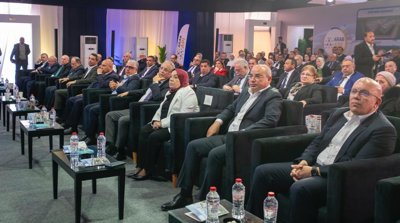 وضع حجر أساس مصنع خامات صيدلية