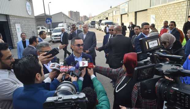 الدولة تحقق تقدمًا في تطوير خدمات المستثمرين