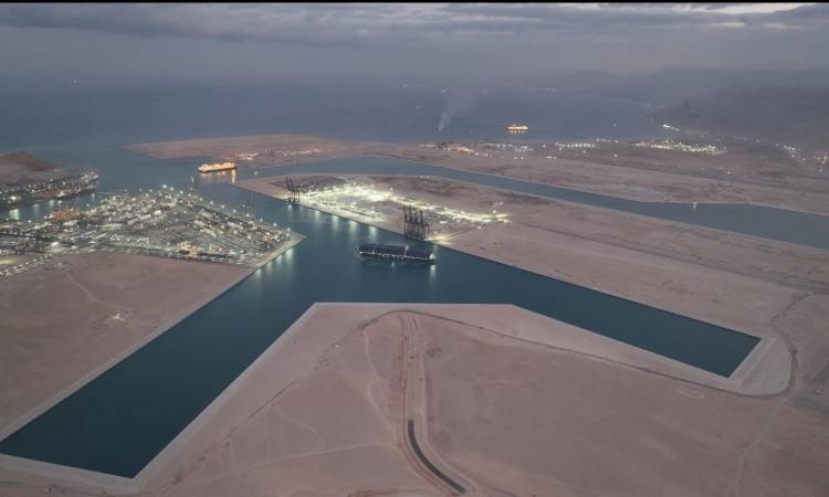 محطة البحر الأحمر لتداول الحاويات بميناء السخنة